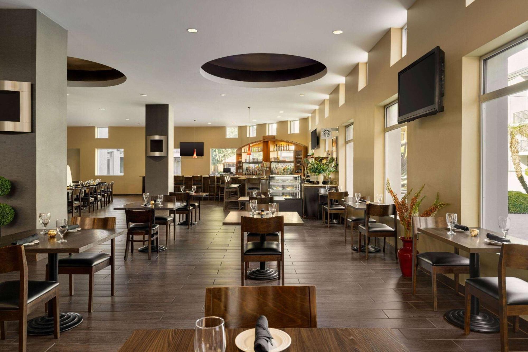 Wyndham Phoenix Airport - Hotel