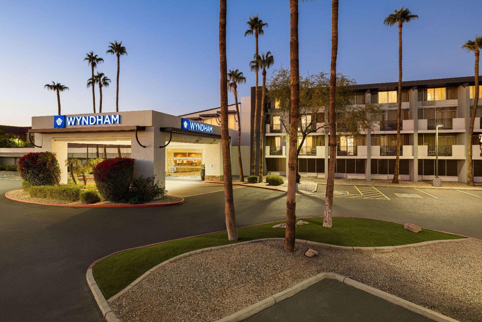 Wyndham Phoenix Airport - Hotel 3*