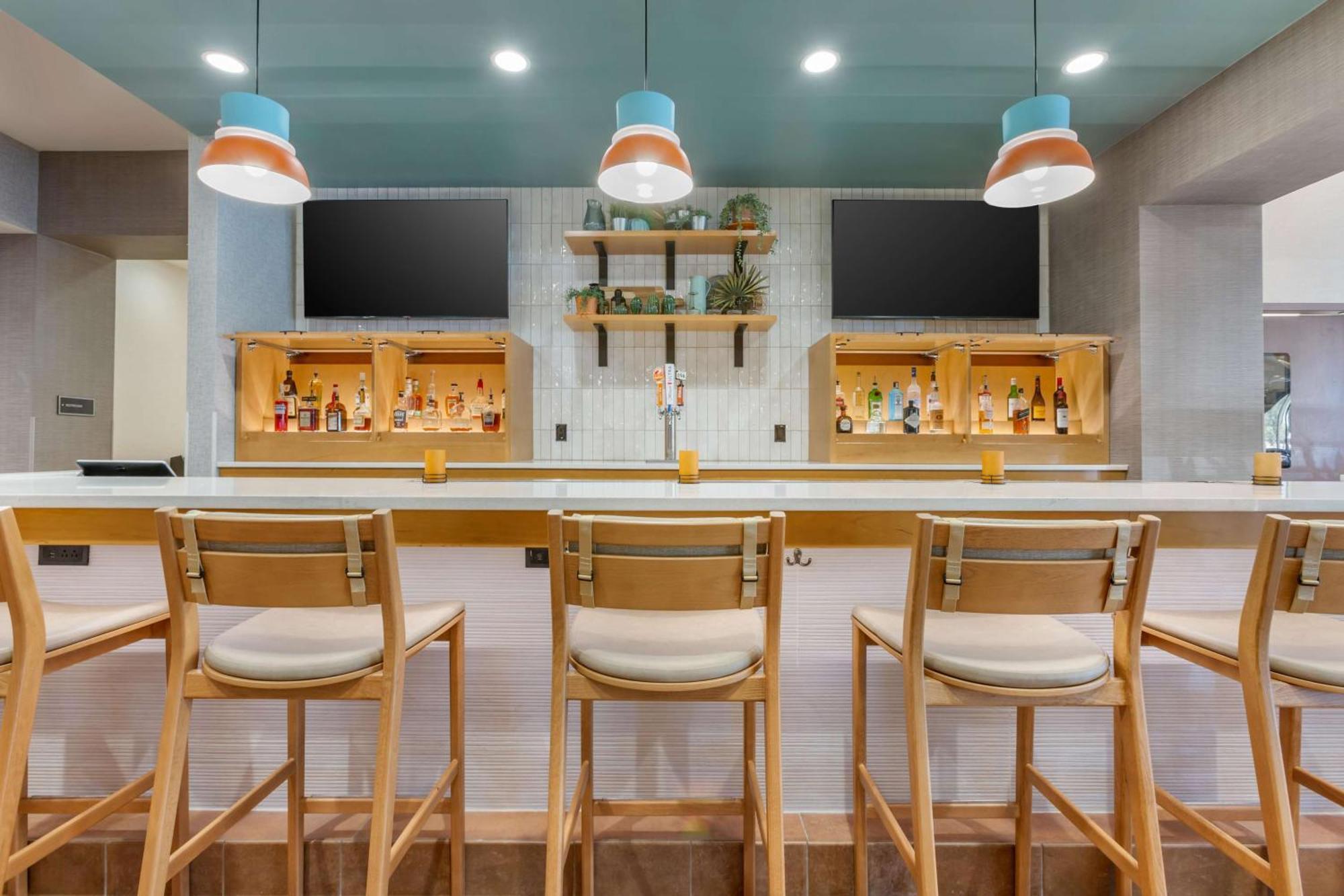 Hotel Drury Plaza Phoenix 3*