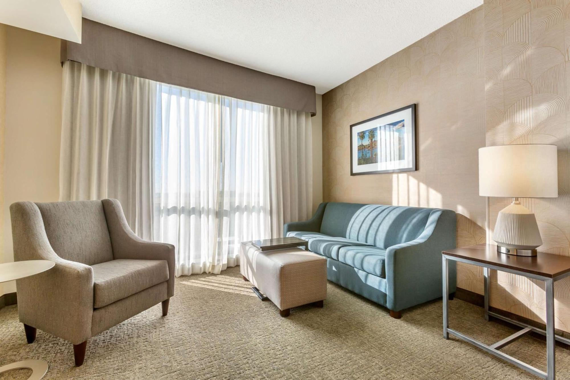 Drury Plaza Phoenix Tempe