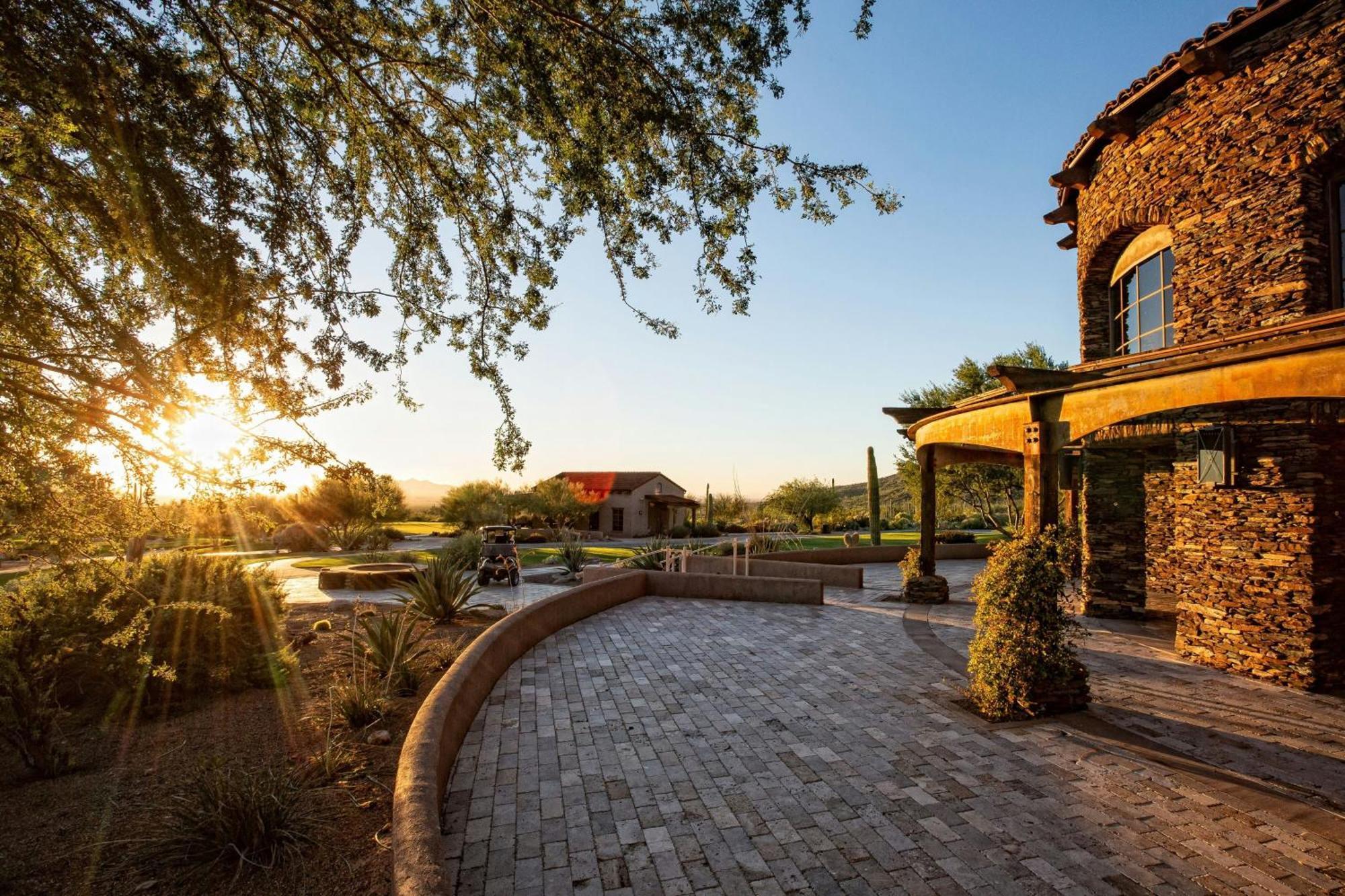 The Ritz-carlton, Dove Mountain Resort