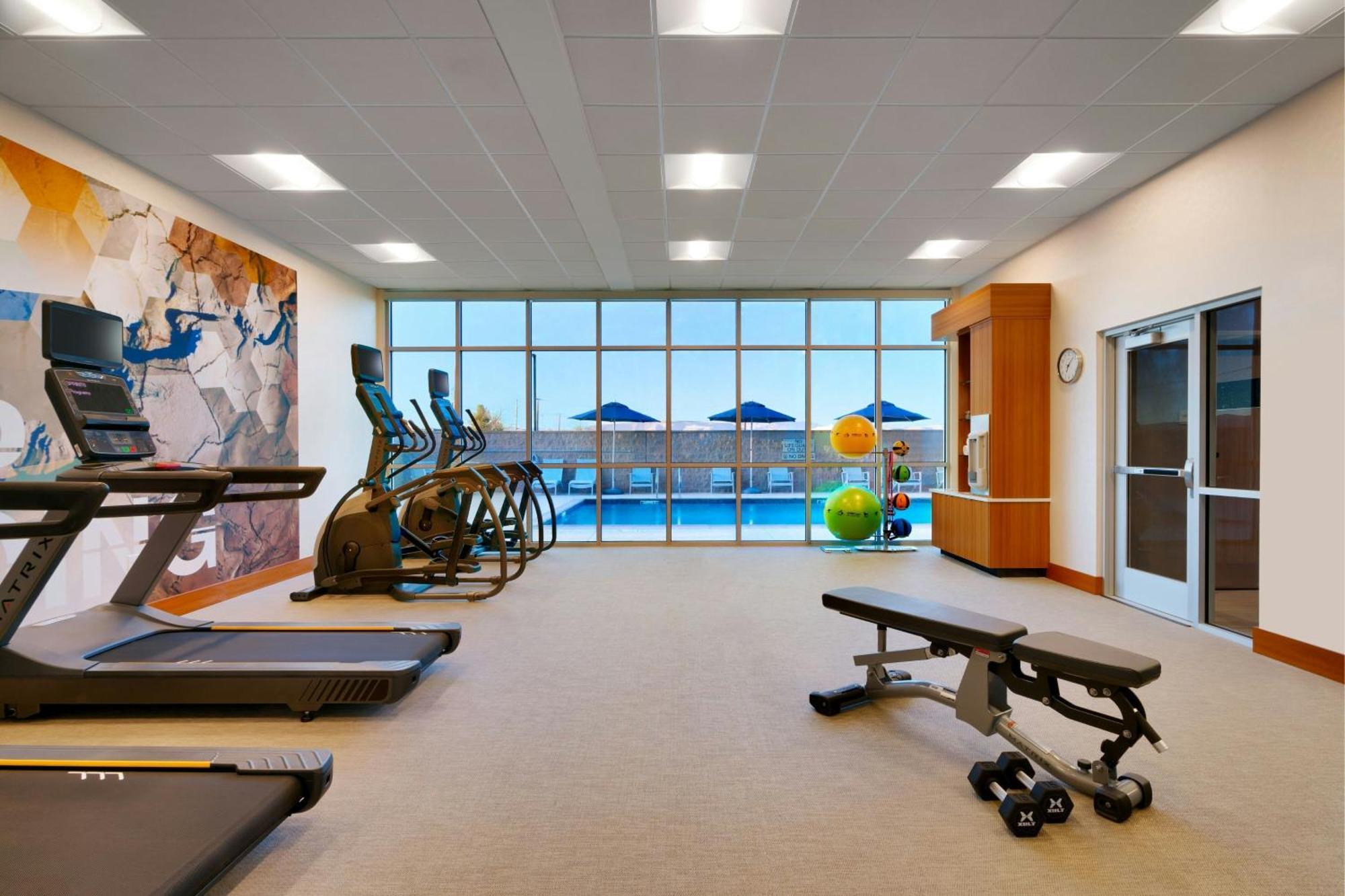 Springhill By Marriott Hotel 2*