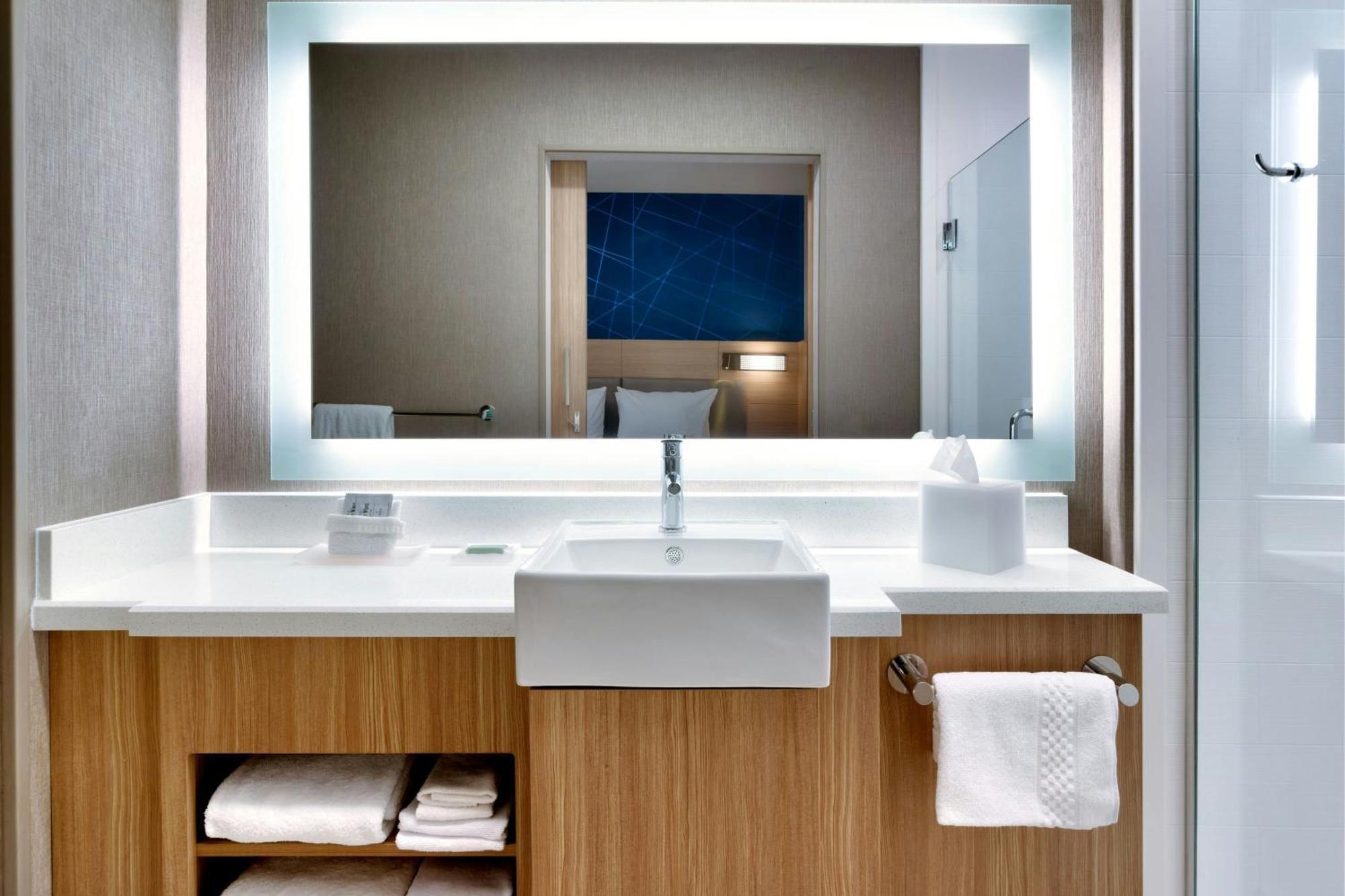 Hotel Springhill By Marriott