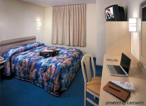 Phoenix Inn