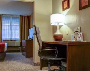 Hotel Spark By Hilton Airport