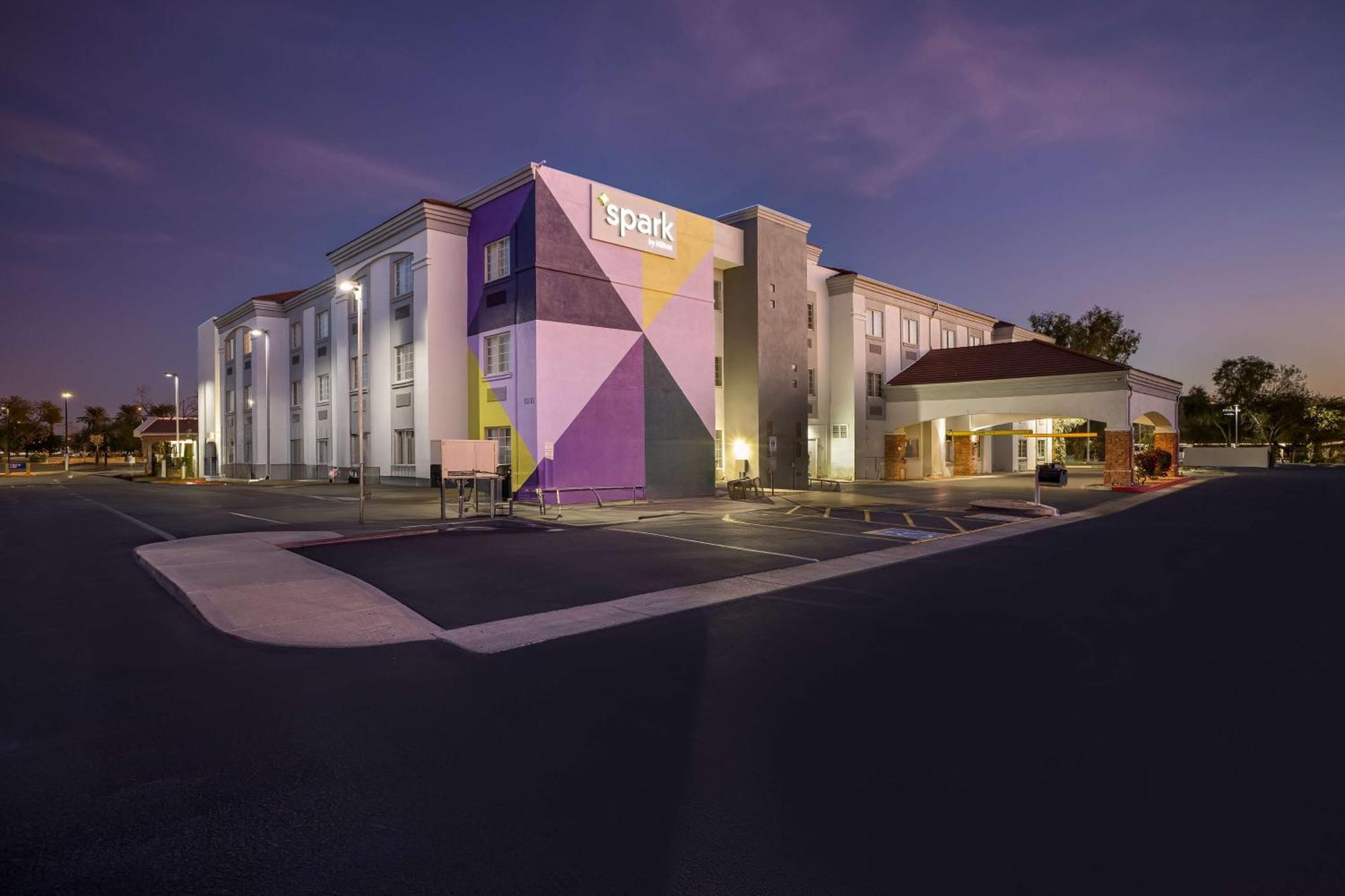 Spark By Hilton Peoria Phoenix North Hotel Glendale
