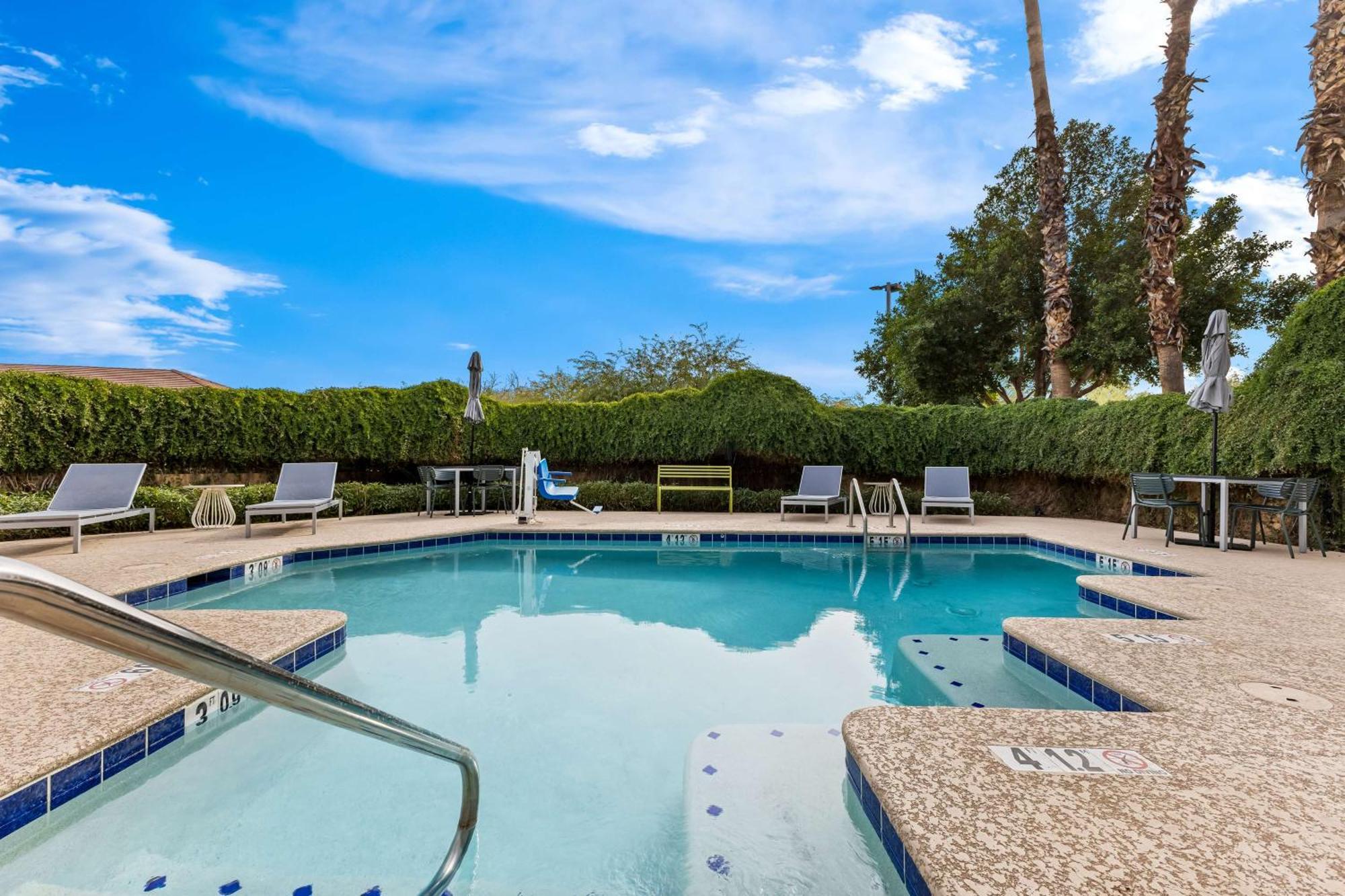 Spark By Hilton Peoria Phoenix North Hotel