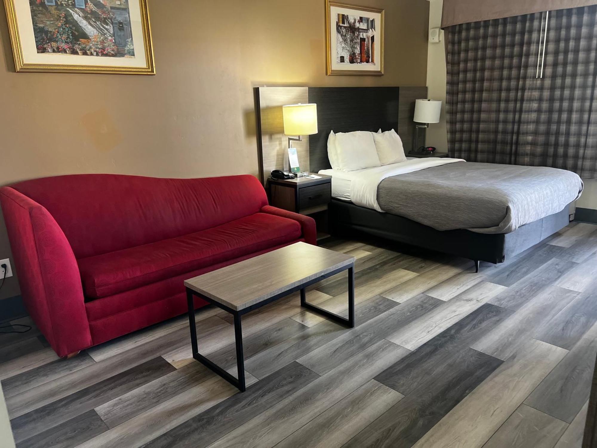 Quality & - Phoenix West Hotel