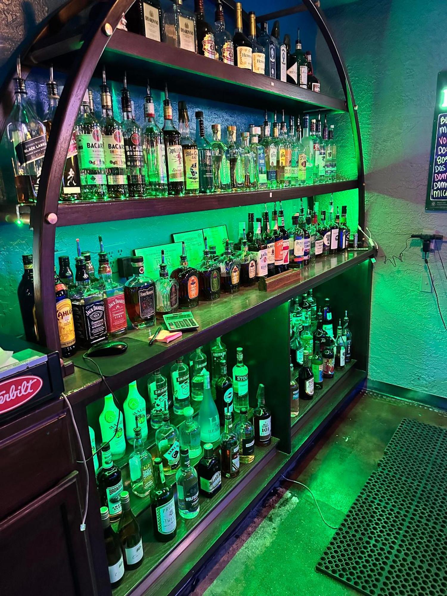 Quality & - Phoenix West 2*