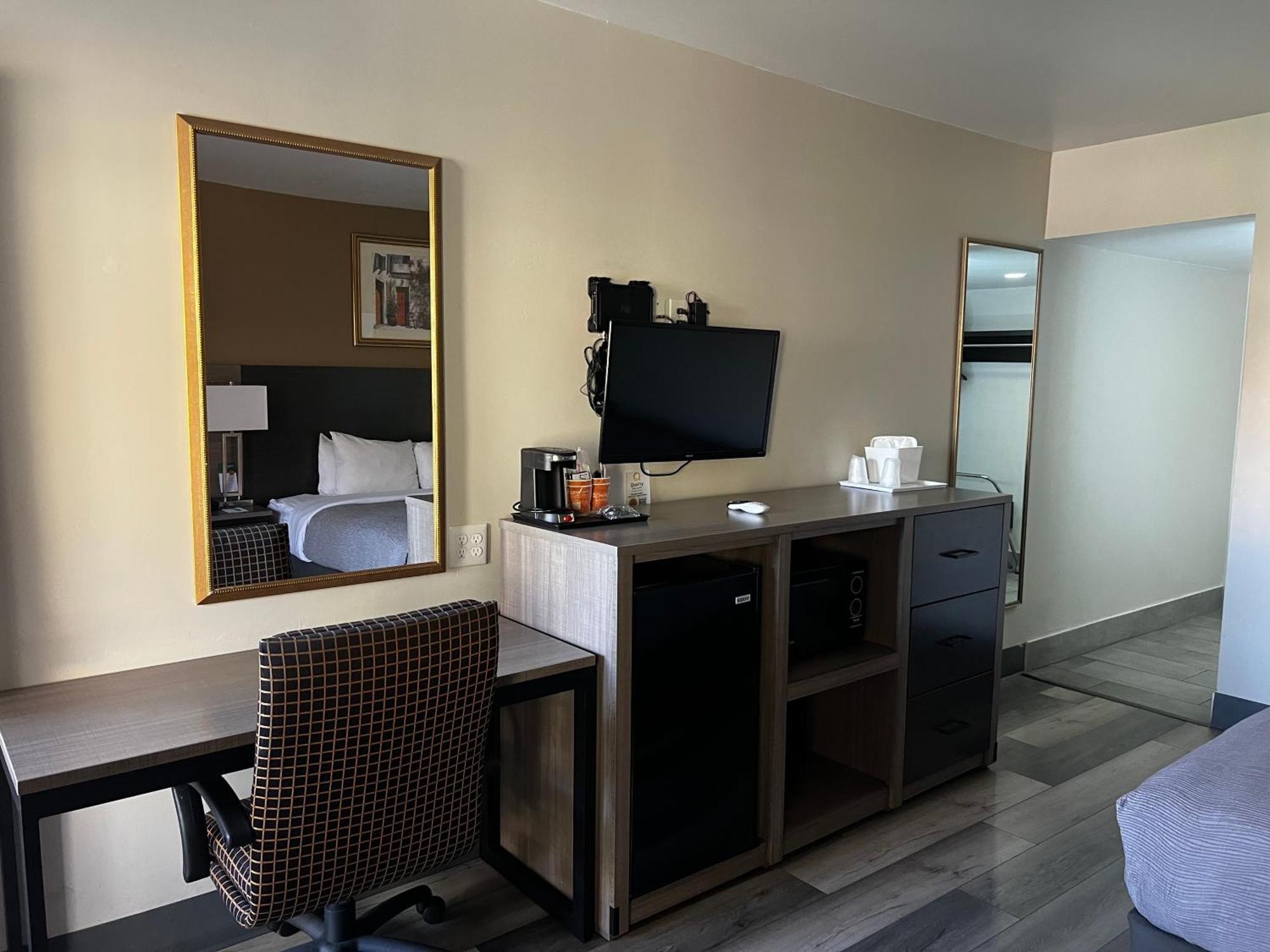 Quality & - Phoenix West Goodyear