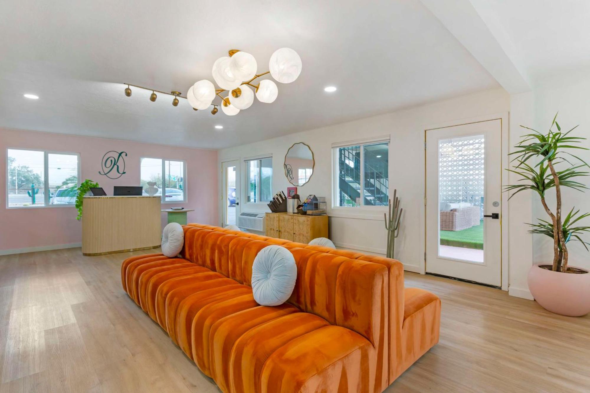 The Kennedy Tucson, Surestay Collection By Western 2*