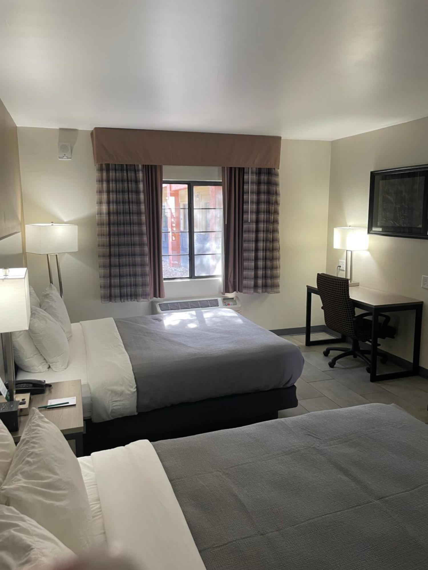 Quality & - Phoenix West Hotel 2*