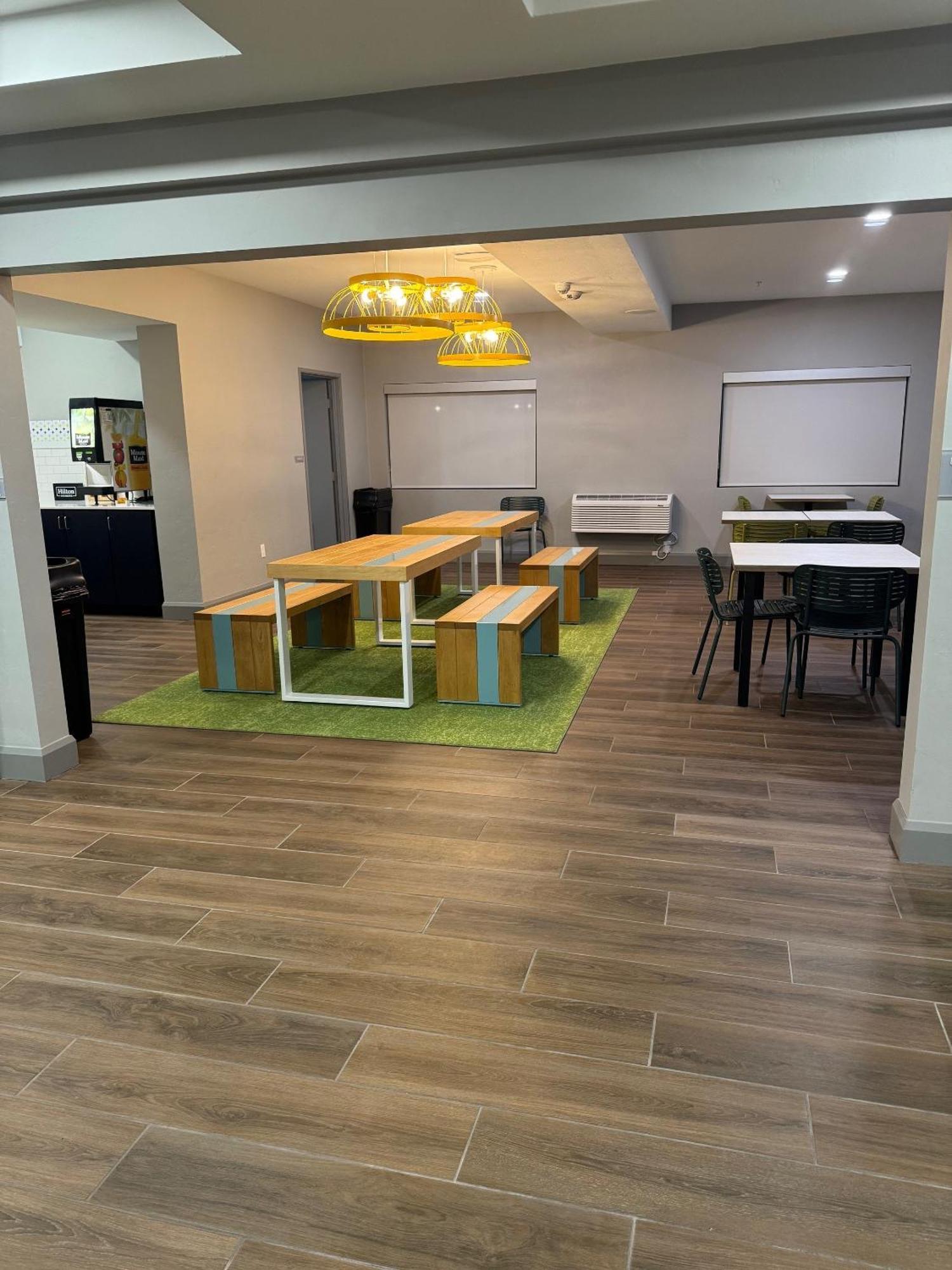 Hotel Spark By Hilton Airport Tucson