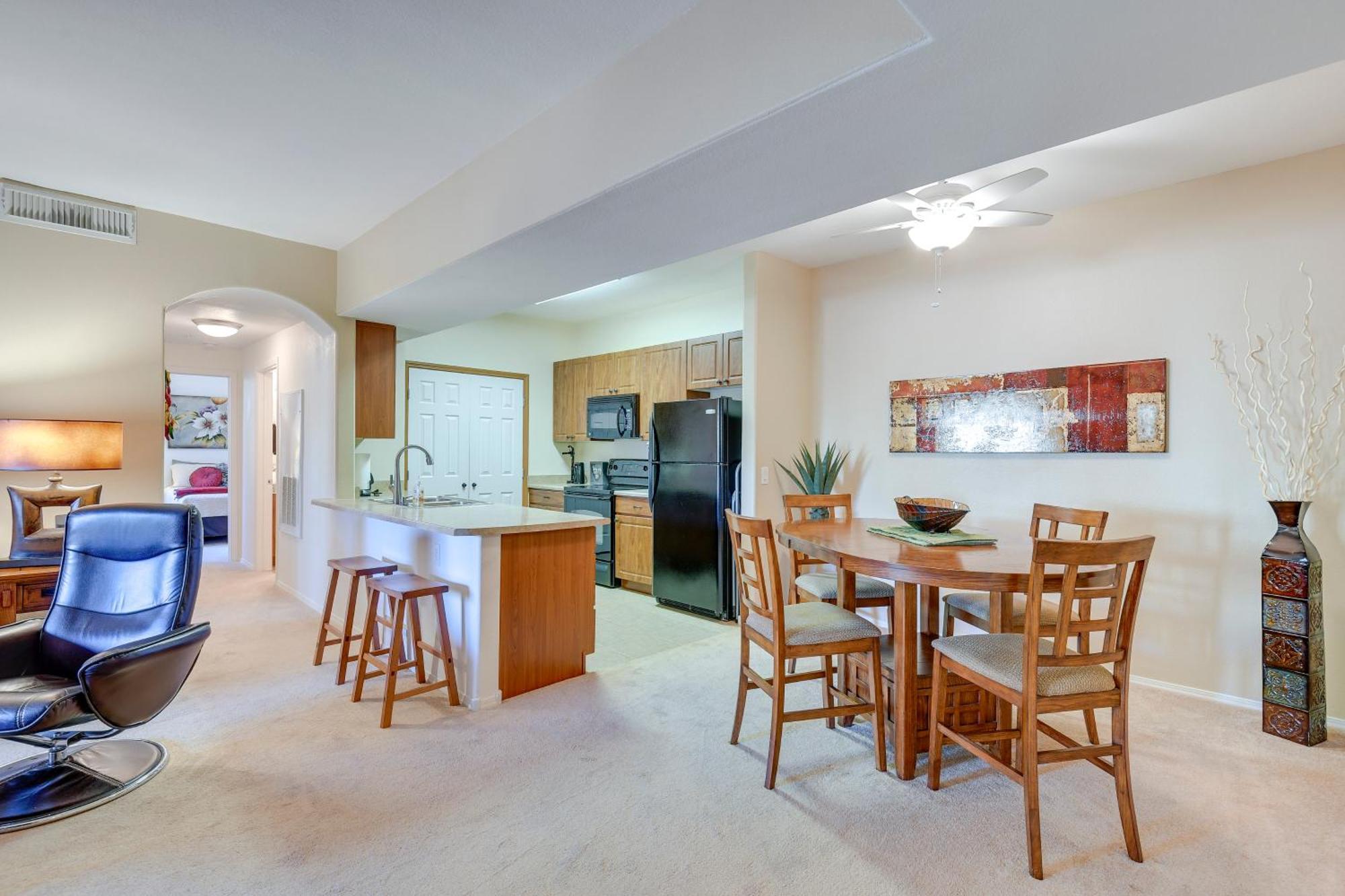 Apartment With Private Patio And Grill Pool Access! *