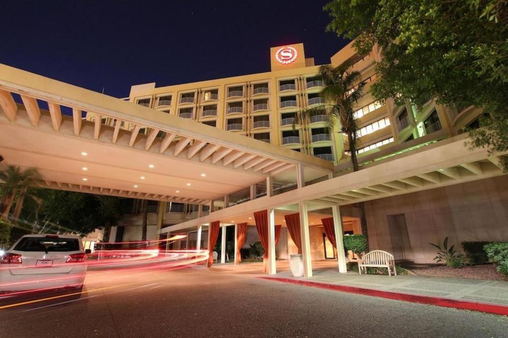 Hotel Sheraton Crescent