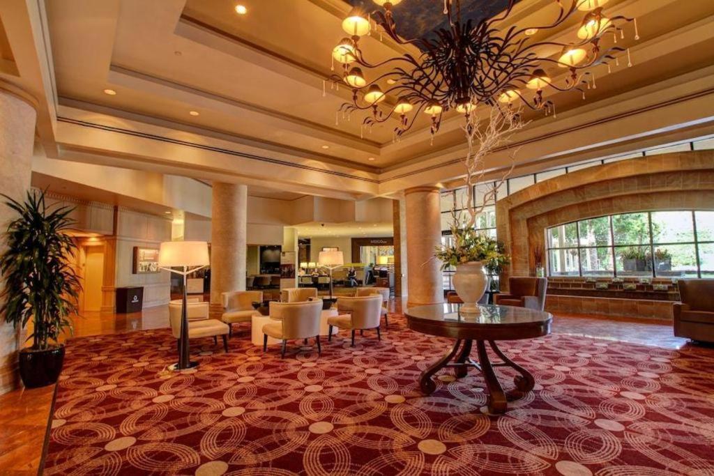 Sheraton Crescent Phoenix