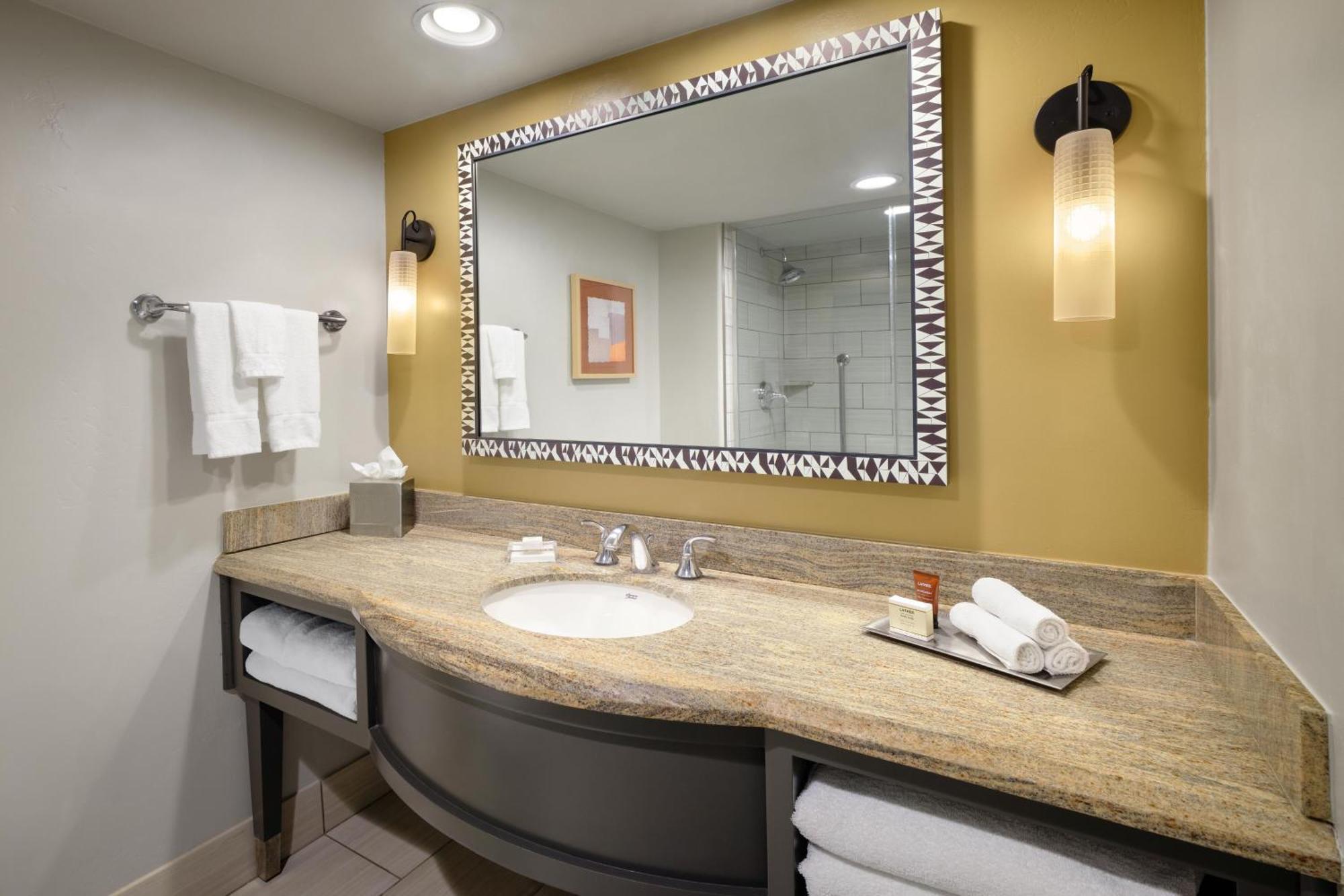 Resort Hilton At Bell Rock 4*