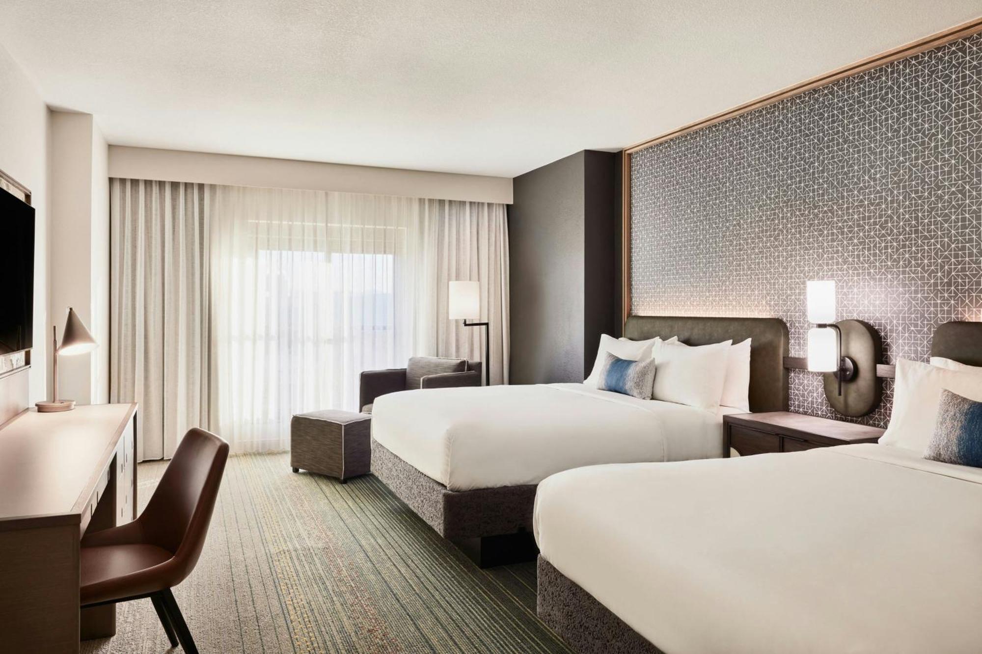 Renaissance Phoenix & Conference Center Hotel