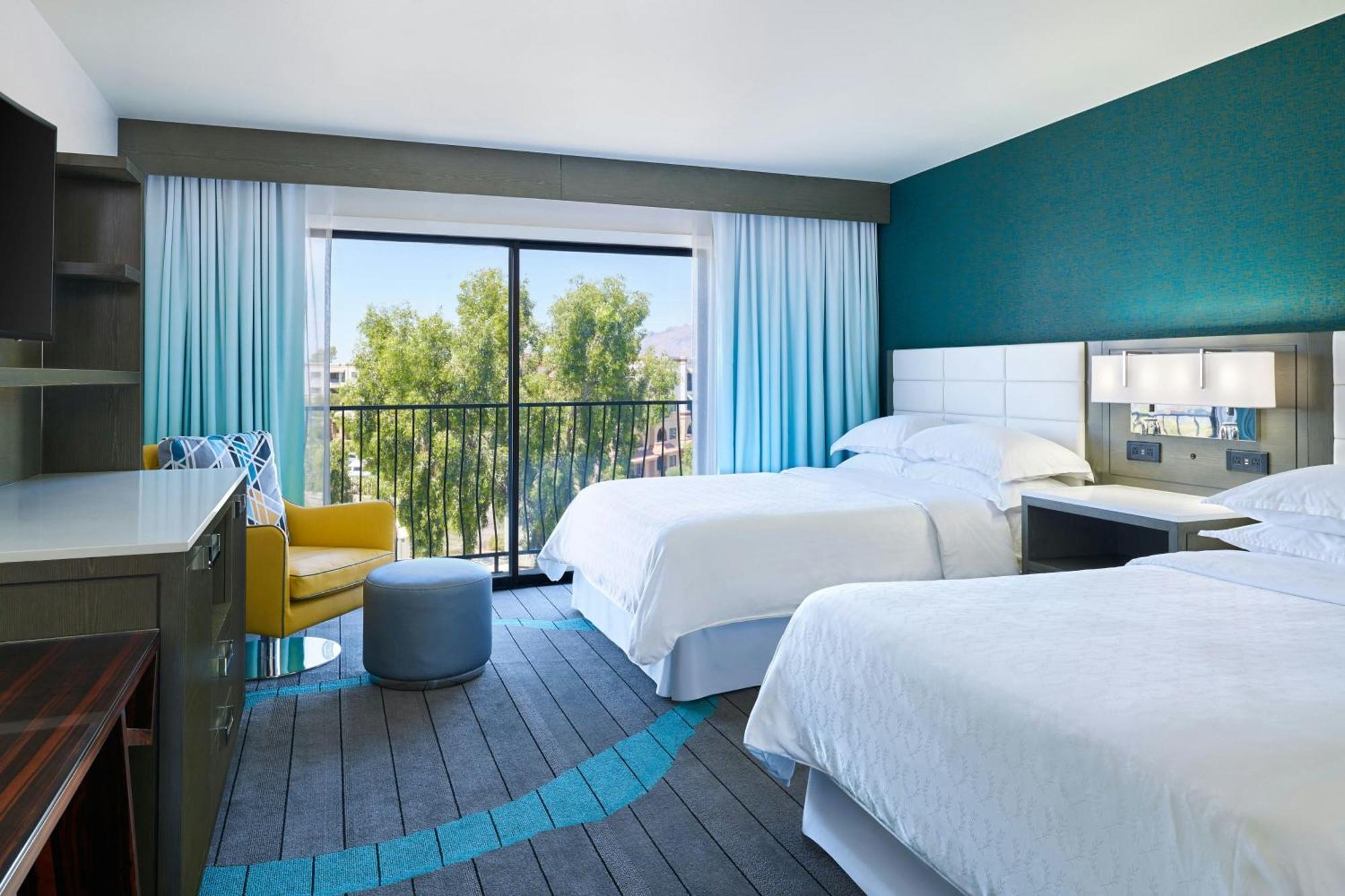 Hotel Sheraton & 3*