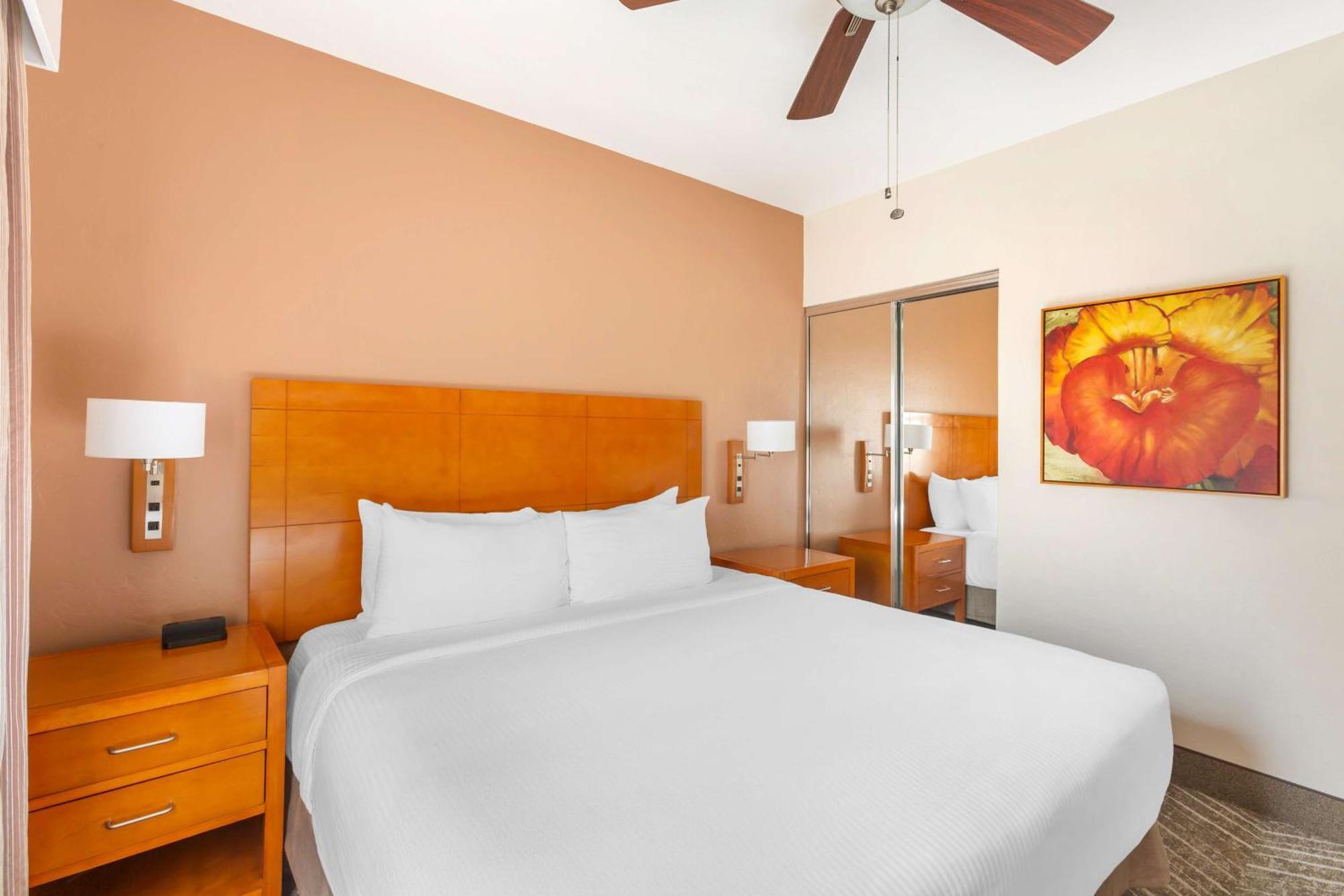 Hilton Vacation Club Varsity Club