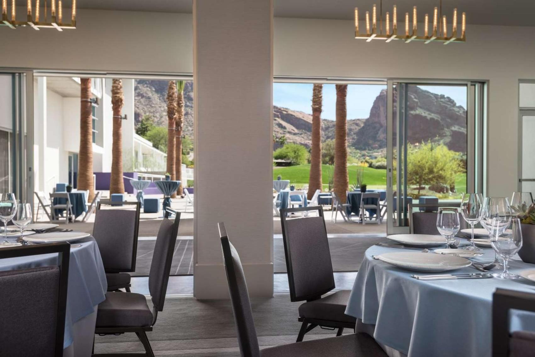 Mountain Shadows Scottsdale Resort 5*