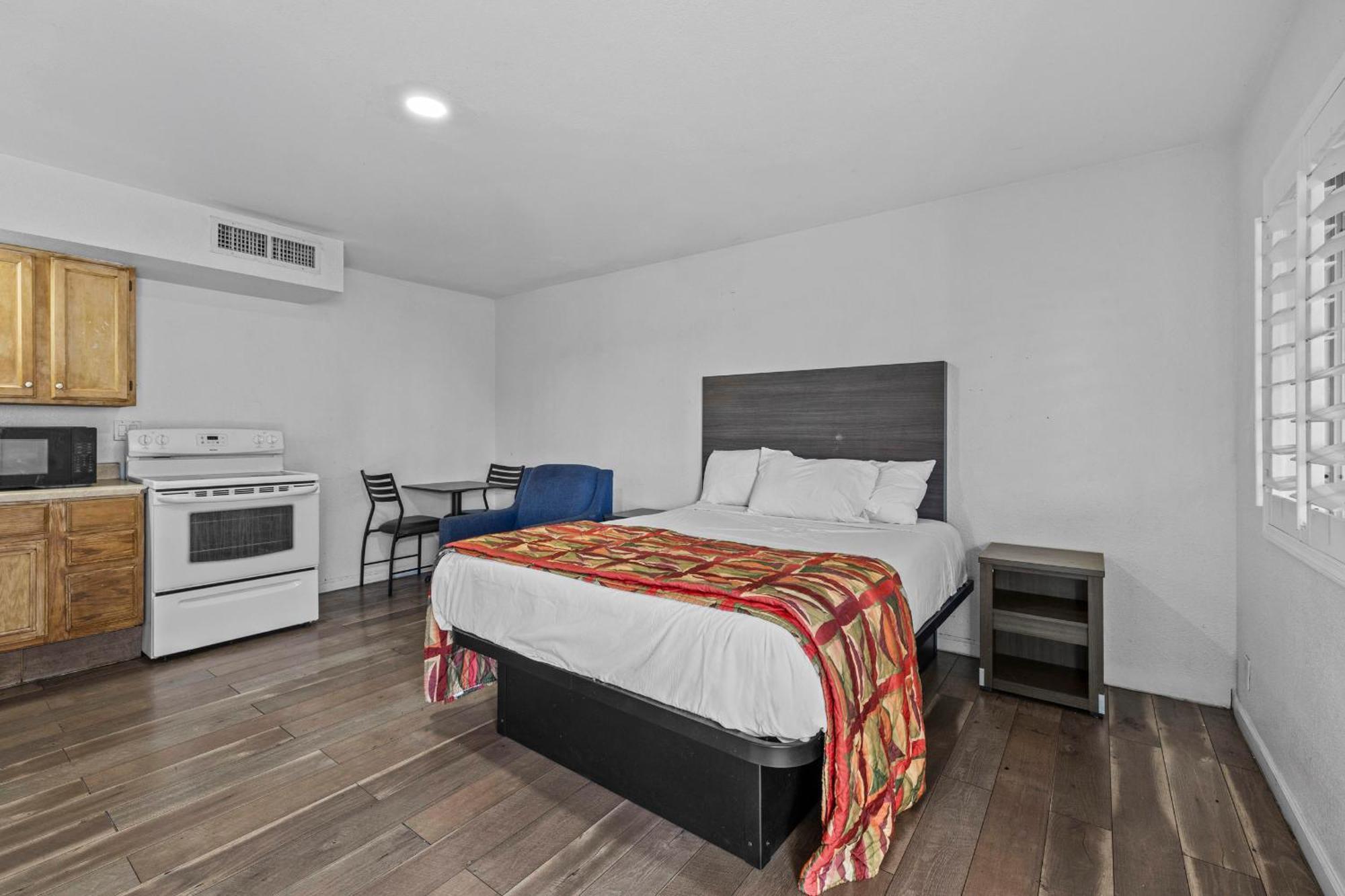 Hotel American Executive