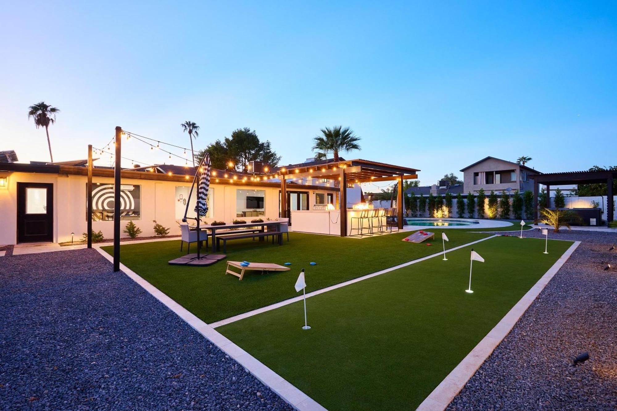 Sunburst Estate - Pool - Hot Tub - Tons Of Games! *