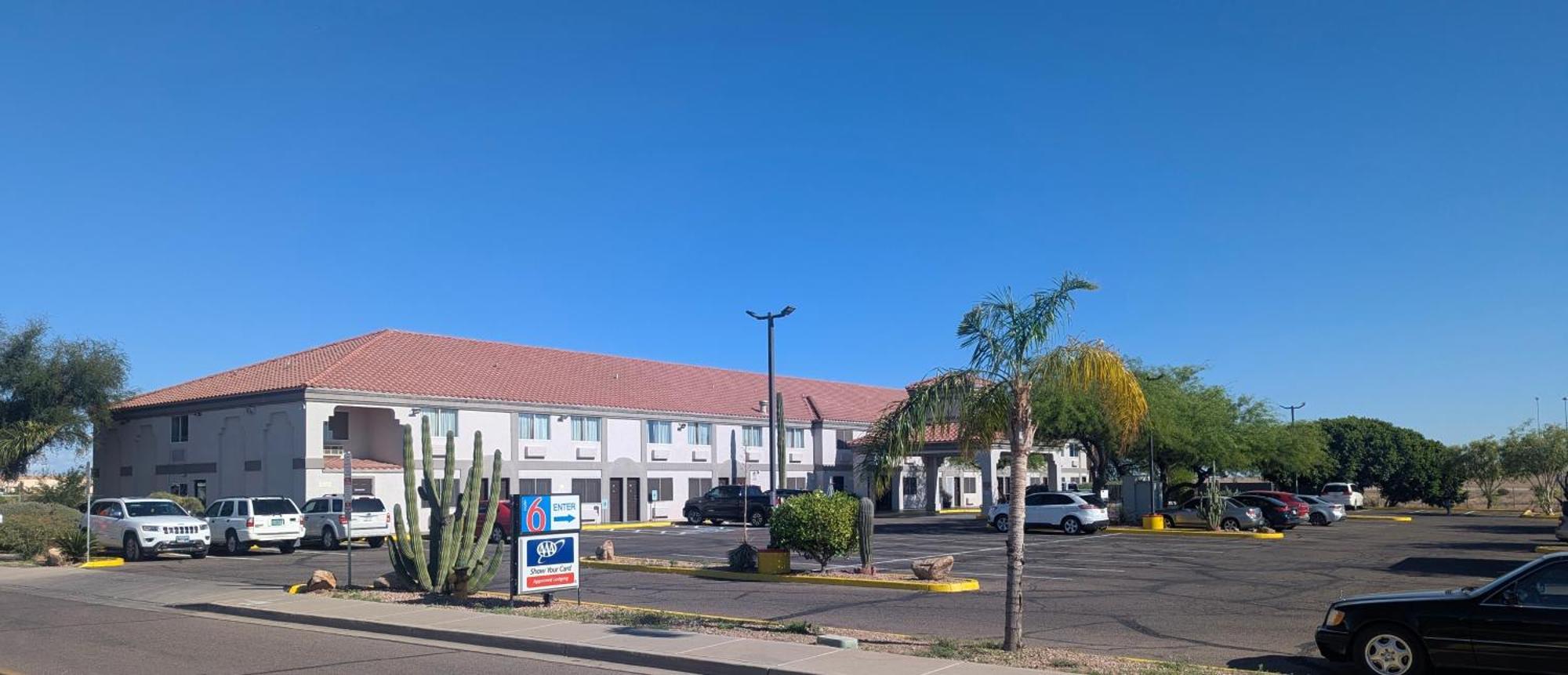 Hotel 6-apache Junction, Az