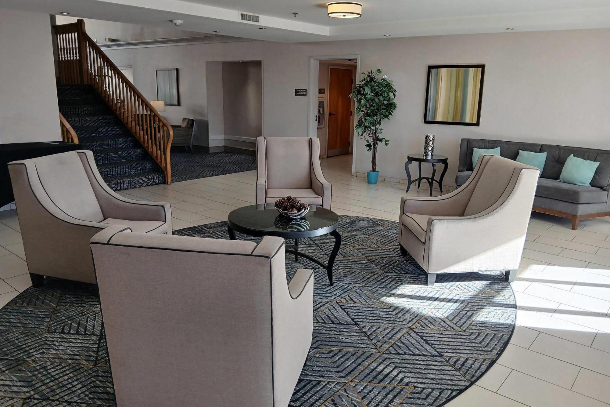 Mainstay North Hotel 3*
