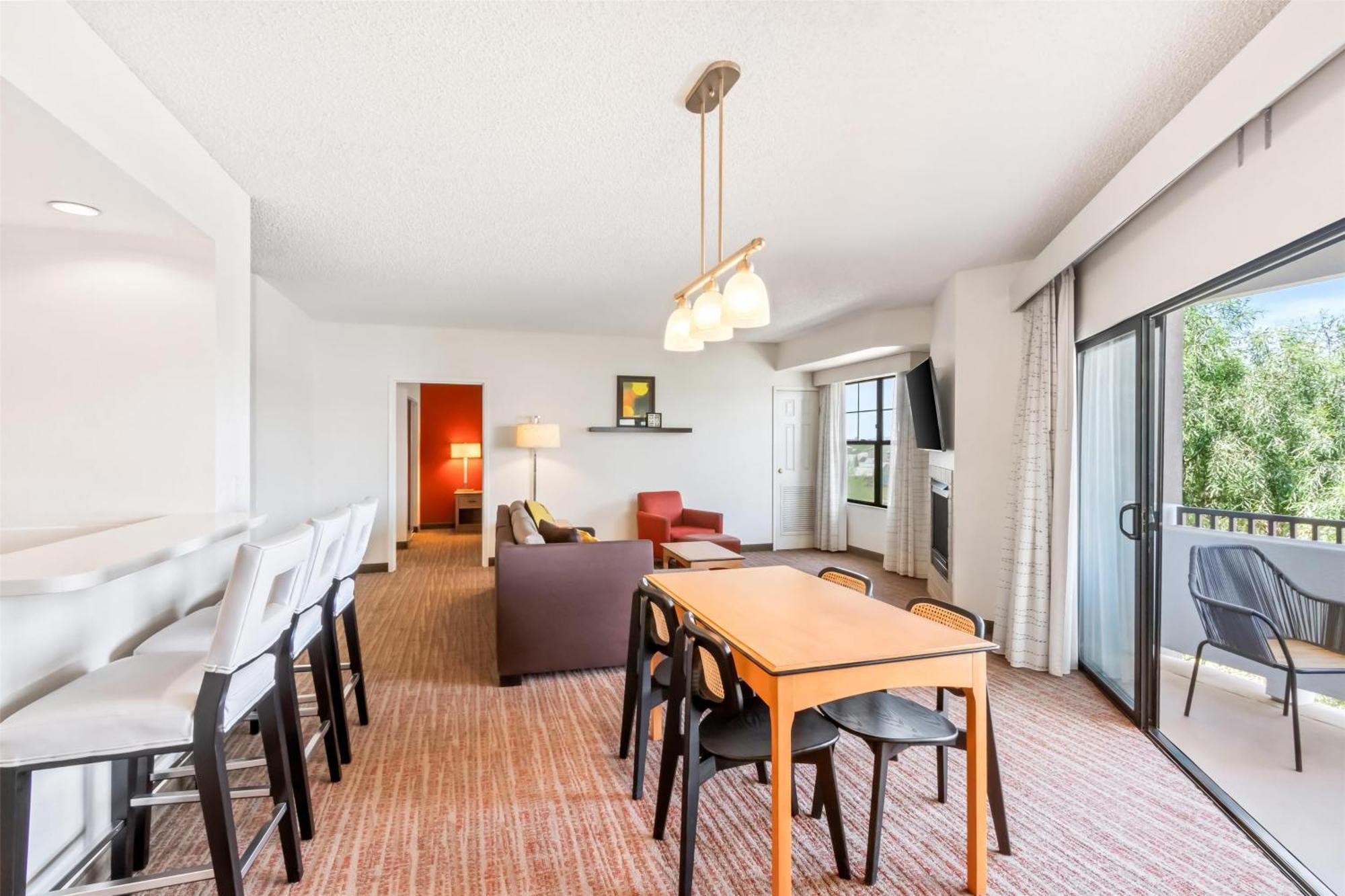 Sonesta Es Phoenix Hotel