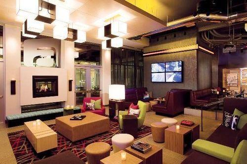 Aloft Hotel 3*