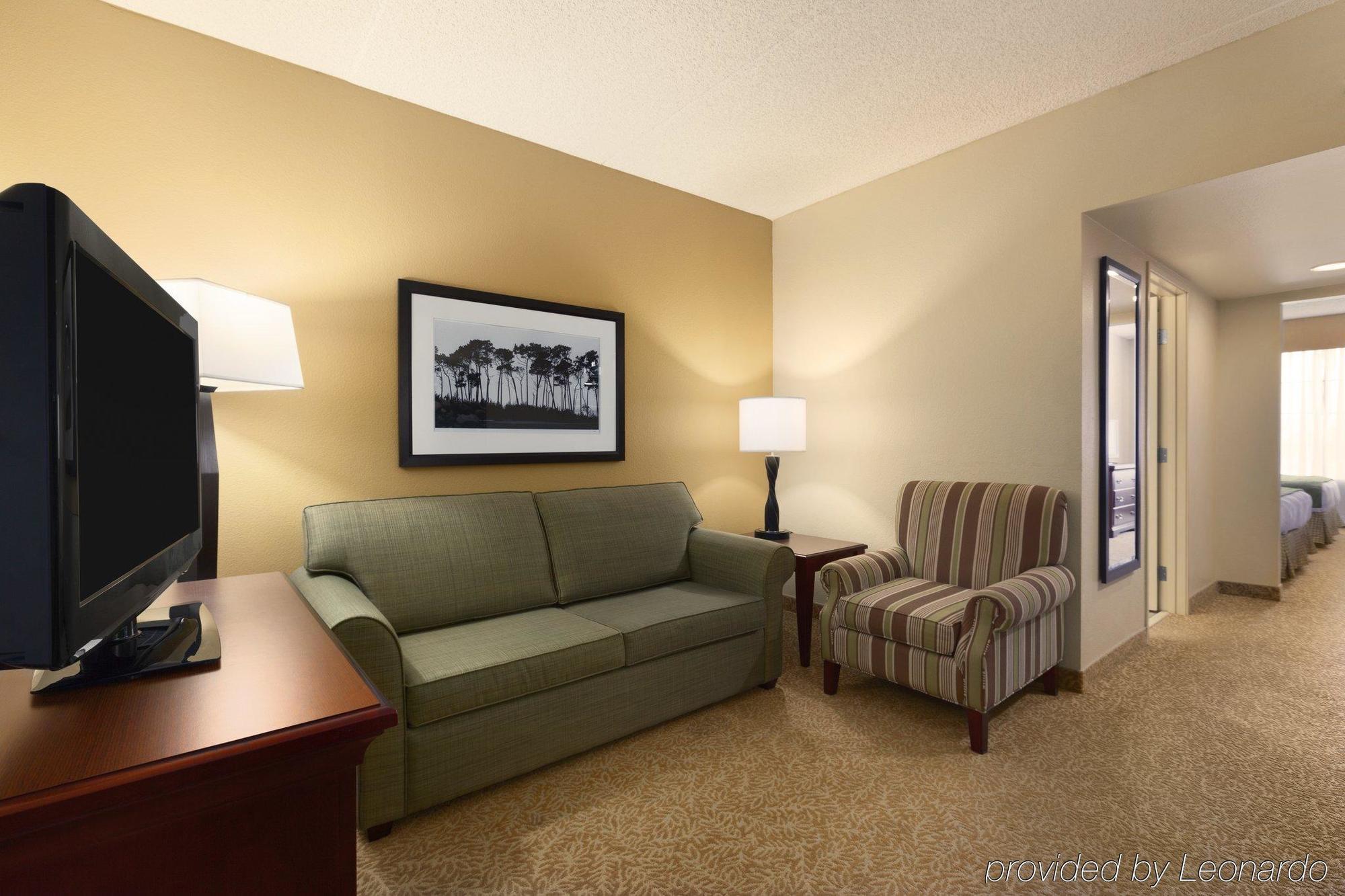 Country & By Radisson, Mesa, Az