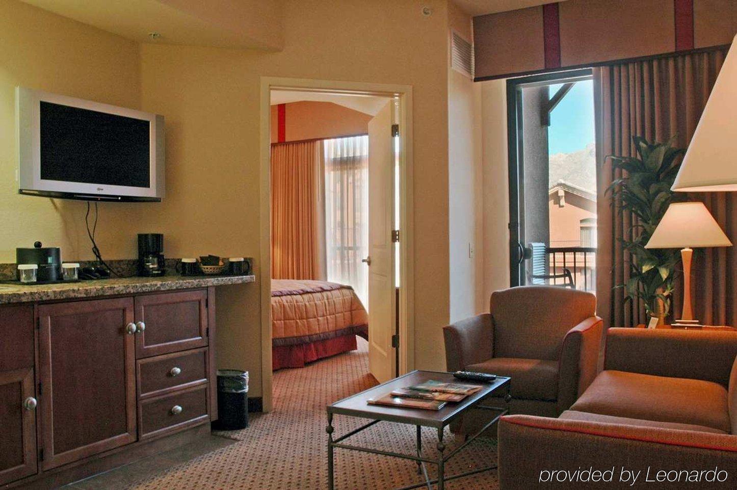 Embassy - Paloma Village Hotel