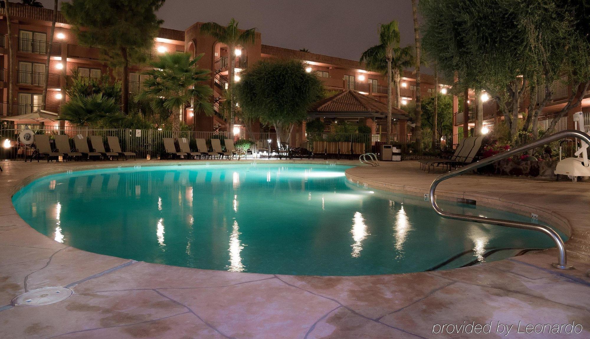 And Airport North By Ihg Hotel 3*