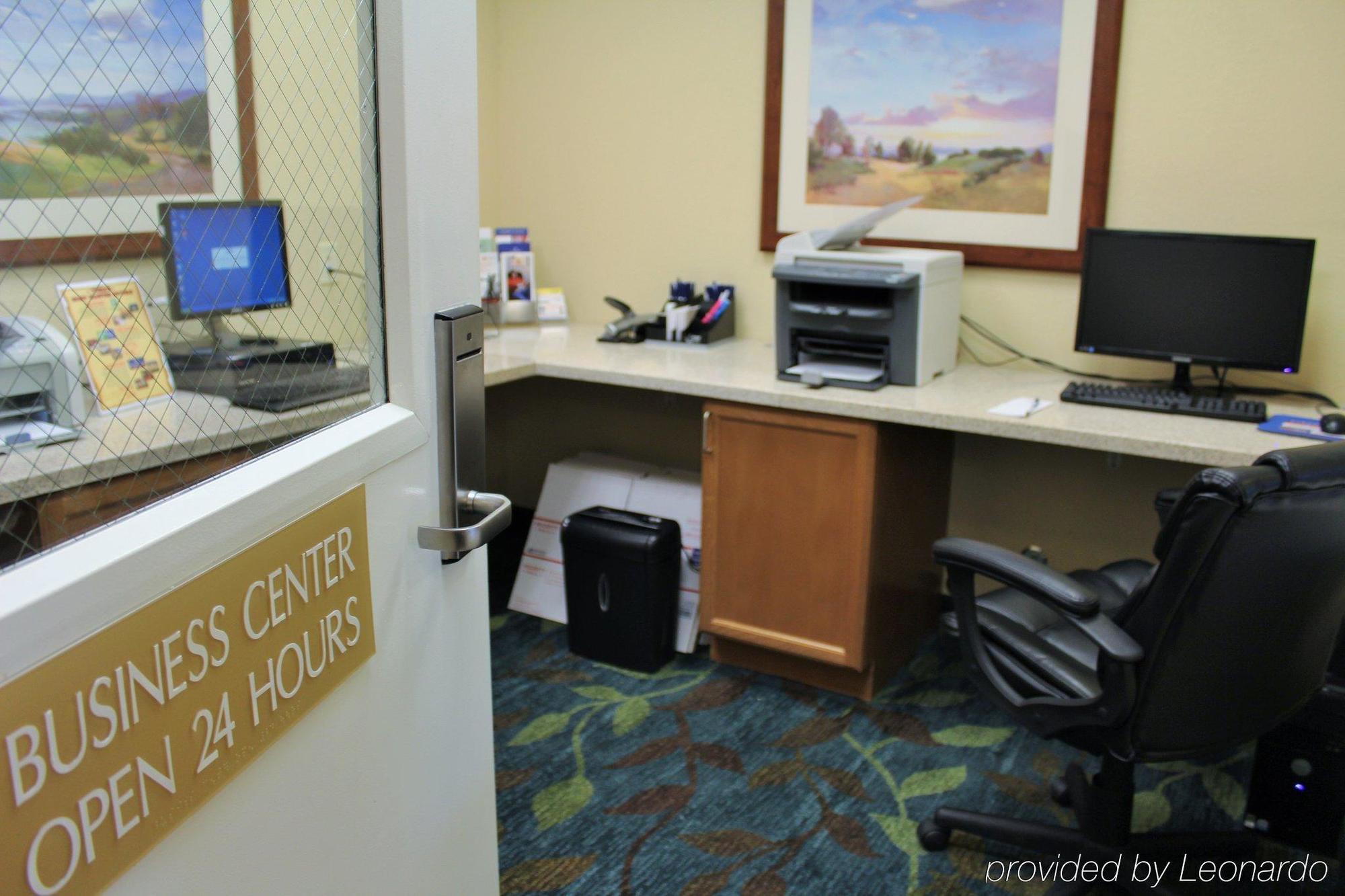 Candlewood By Ihg Hotel