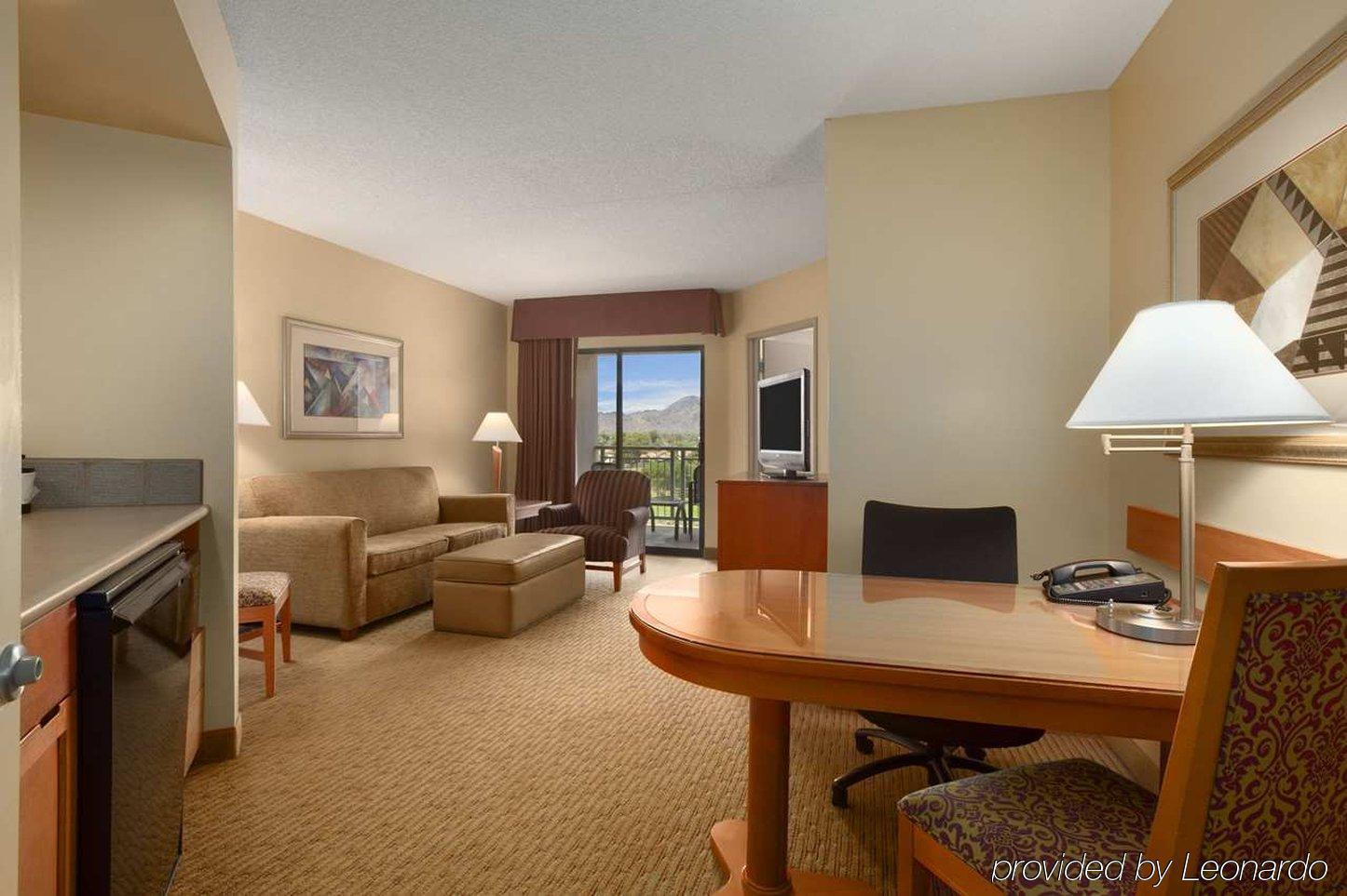 Embassy By Hilton Scottsdale Hotel