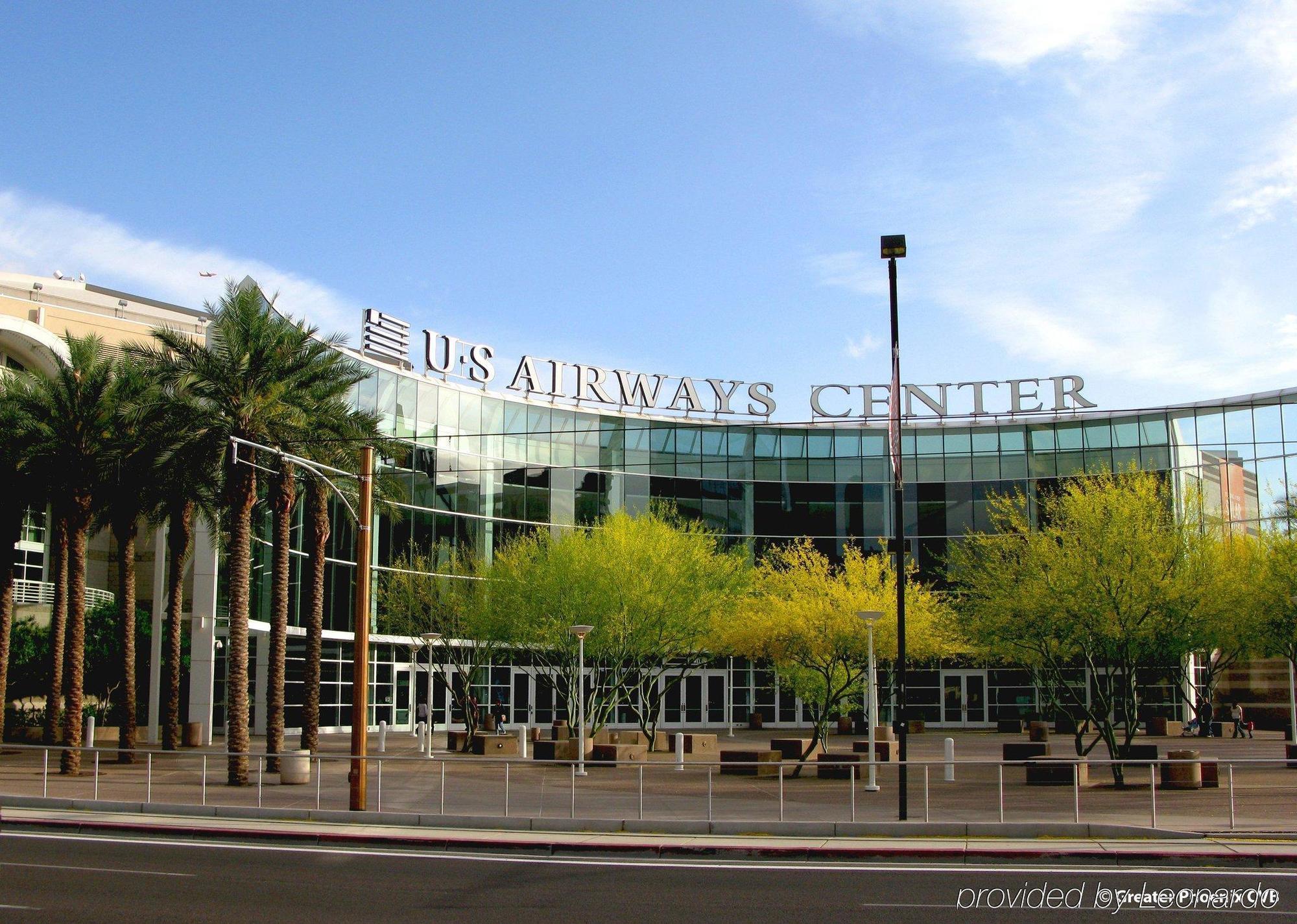 Hotel Embassy By Hilton Downtown North 3*