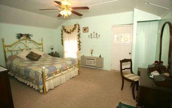 Bed & Breakfast Bordello