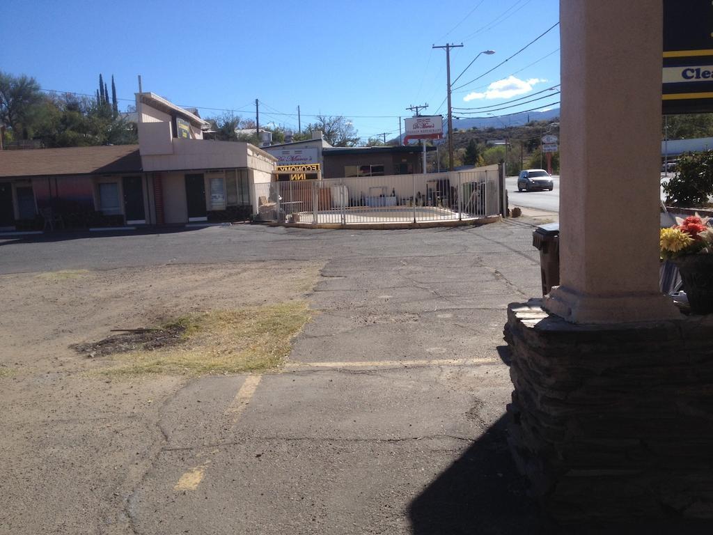 Motel Economy 2*