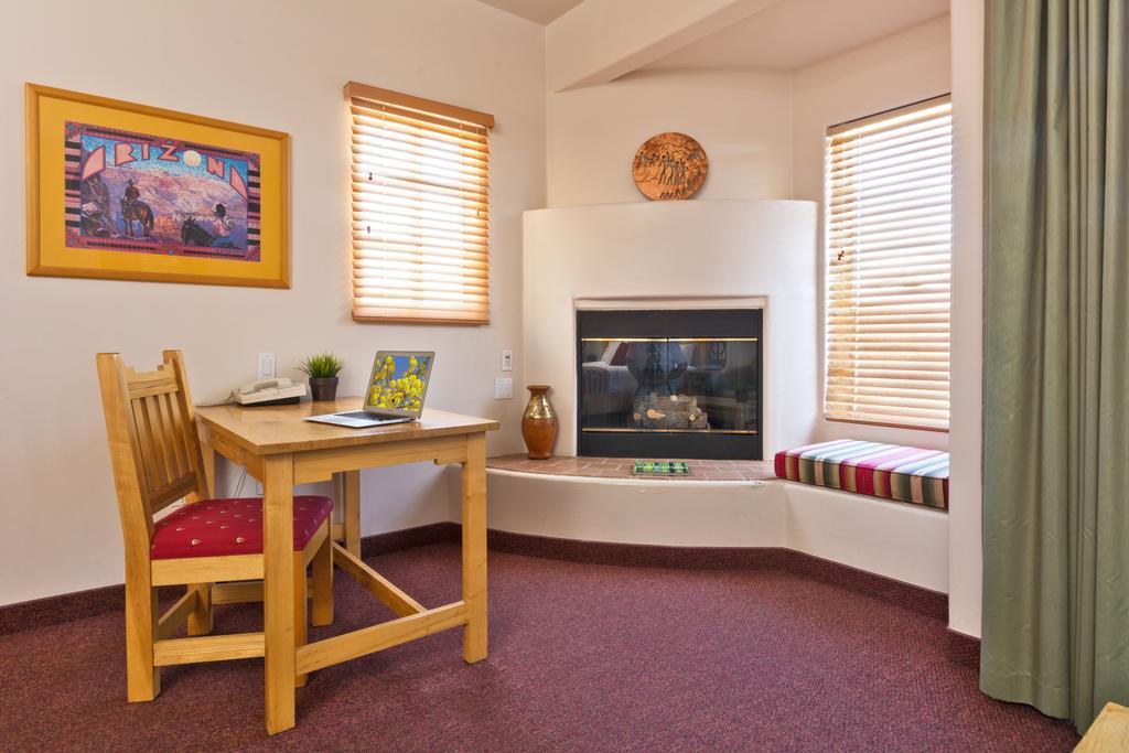 Hotel At Eagle Mountain 3*