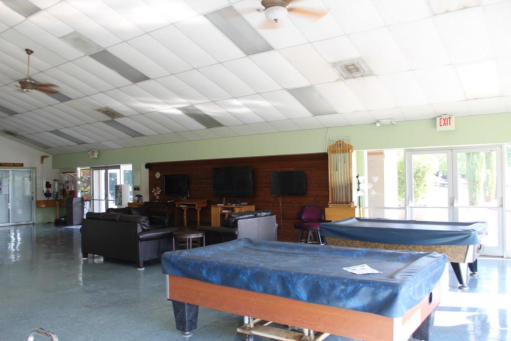 Holiday park Valley One-bedroom Park Model 14