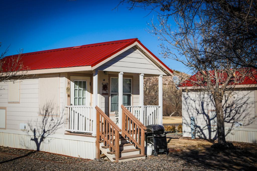 Holiday park Valley One-bedroom Park Model 14 Cottonwood