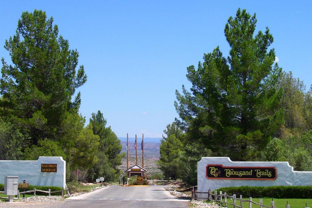 Holiday park Valley One-bedroom Park Model 14 Cottonwood