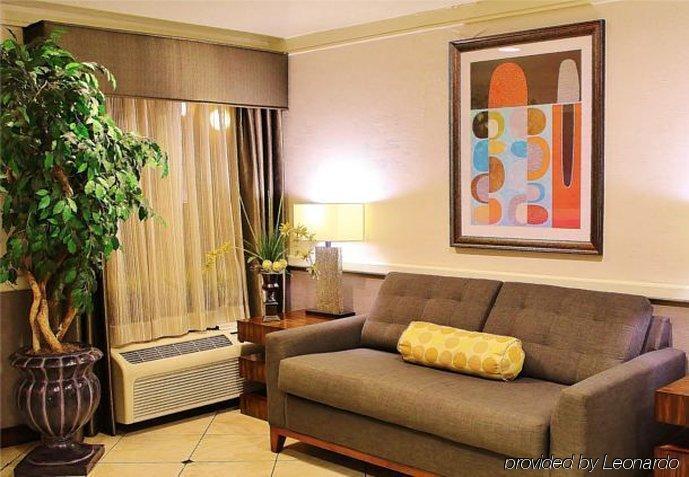 Baymont By Wyndham