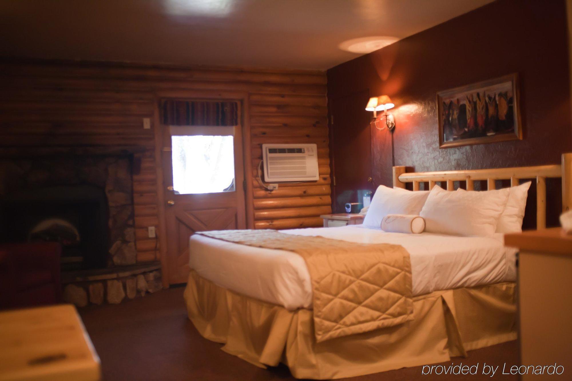 Kohl's Ranch Lodge *