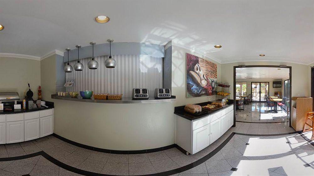 Ramada East 3* Tucson