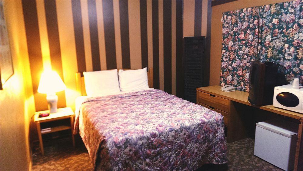 Belle Aire 3* Globe