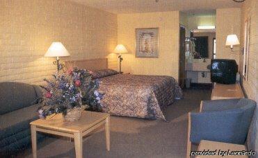 6 Chandler Hotel Prado del Sol