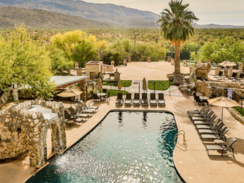 Lodge Tanque Guest Ranch *