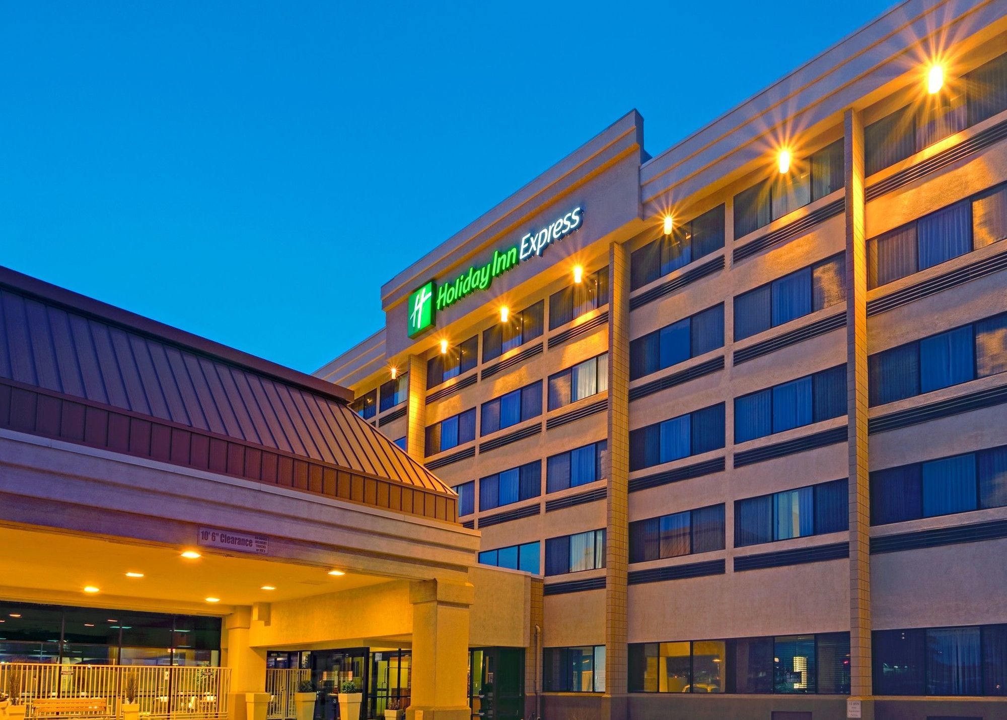 Hotel Express By Ihg
